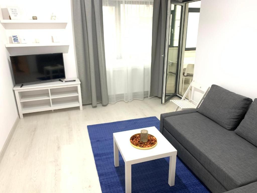 Apartment Piteşti Esterno foto