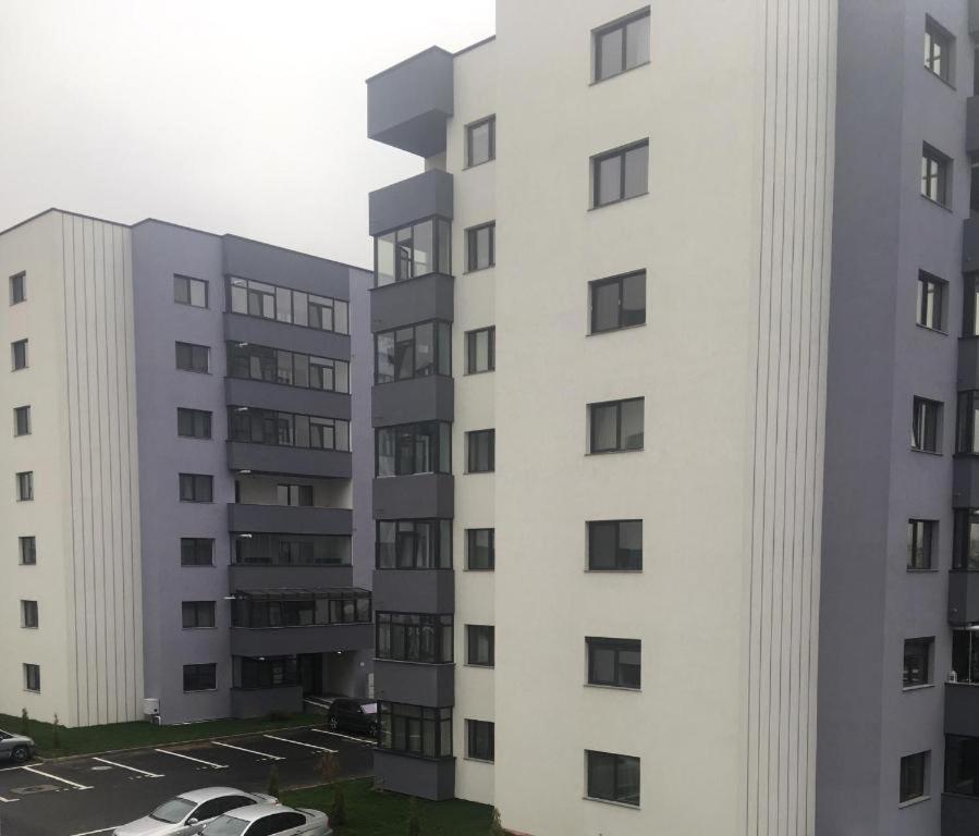 Apartment Piteşti Esterno foto